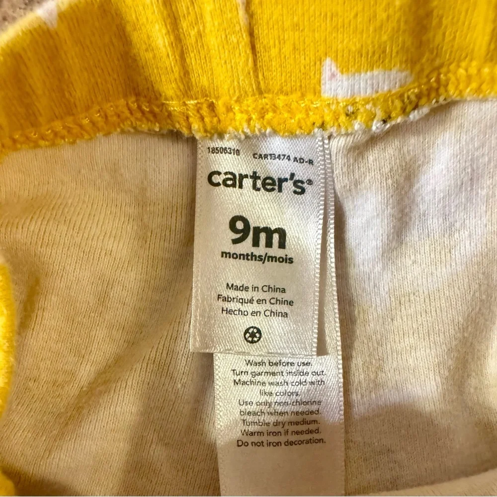 Carter's - Adorable Gray and Yellow Baby Girl Outfit with Kitten Print, Size9m